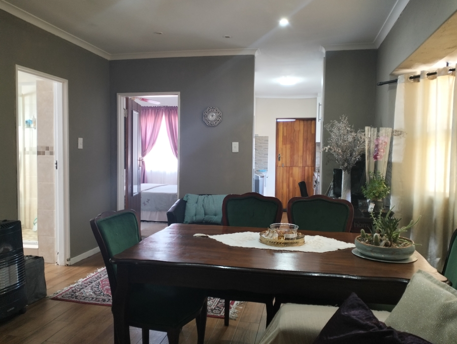 2 Bedroom Property for Sale in Wynberg Western Cape